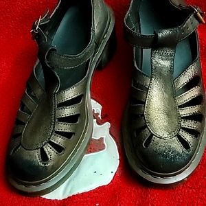 DR MARTENS JOCELYN size 11 US ROSE GOLD BRONZE LEATHER CLOSED TOE SANDALS